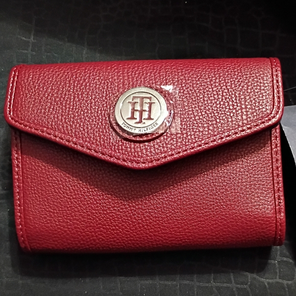 Tommy Hilfiger Handbags - Tommy Hilfiger Wallet
